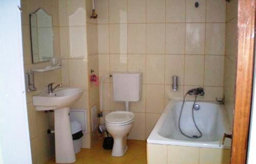 Hotel Coroana Buzau Phòng bức ảnh